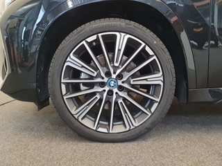 BMW X1 BMW X1 xDrive30e M-Sport Wegklapbare trekhaak, Panoramadak, Harman Kardon - afbeelding nr 23