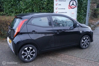 Toyota Aygo Toyota Aygo 1.0 VVT-i x-joy met veel opties - afbeelding nr 2