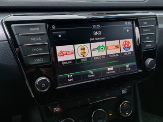 Škoda Superb 1.4 TSI 126pk Active Business | Origineel NL | Navi + Apple Carplay + Android Auto | Clima | Cruise | Pdc | Bluetooth Carkit+Streaming | Licht+Regensensor | Mistlampen | 16''lm | Trekhaak - afbeelding nr 13