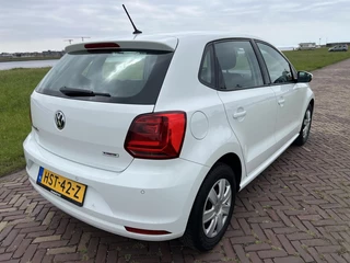 Volkswagen Polo Volkswagen Polo 1.0 Bluemotion 2015 Airco|PDC V+A|NW APK - afbeelding nr 5