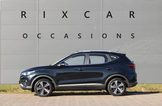 MG ZS EV MG Luxury 45kWh AllSeason Panodak Leder