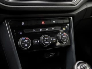 Volkswagen T-Roc 150Pk (VIRTUAL COCKPIT, APPLE CARPLAY, CLIMATE, ADAPTIVE CRUISE, SPORTSTOELEN, LED KOPLAMPEN, GETINT GLAS, LANE ASSIST, NIEUWSTAAT) - afbeelding nr 10