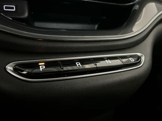Fiat 500C Fiat 500C La Prima 42 kWh | Lederen bekleding | Parkeercamera | Stoelverwarming | Soh (batterijcheck) 91,1 % - afbeelding nr 13