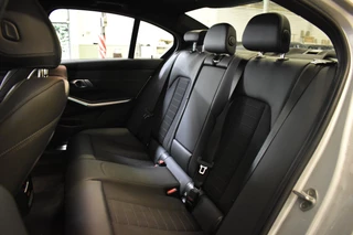 BMW 3 Serie LEDER/NAVI/CARPLAY - afbeelding nr 30