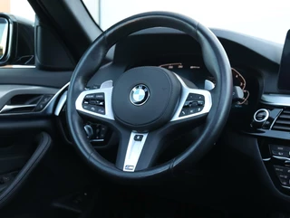 BMW 5 Serie BMW 5-serie Touring 530e High Executive M-sport| Panoramadak | 20inch - afbeelding nr 40