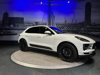 Porsche Macan - 409694430-0