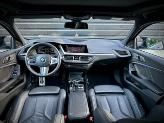 BMW 1 Serie BMW 1 Serie 118i M135 M-PERF. PANO|SCHAALSTOEL|HUD|H/K|CAMERA - afbeelding nr 26