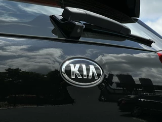 Kia Niro Kia Niro 1.6 GDi Hybrid ExecutiveLine, NL AUTO, NAP, ECC-AIRCO, LEDER, NAVI, CAMERA, PARKEERSENSOREN, LICHTMETAAL 18