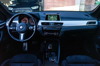 BMW X1 BMW X1 sDrive18i High Executive M-Sport Navi / Cruise / PDC - afbeelding nr 2