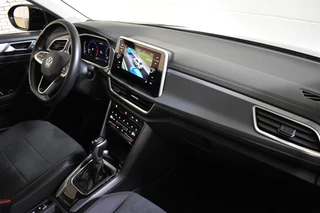 Volkswagen T-Roc Volkswagen T-Roc 1.5 TSI 150PK DSG STYLE VIRTUAL/CARPLAY/CAMERA - afbeelding nr 14