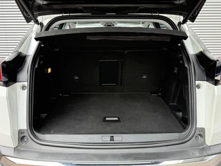 Peugeot 3008 Peugeot 3008 1.2 Automaat Panodak Carplay Led Cruise NL Auto 2019 2 De Eigenaar Vol Opties Camera Trekhaak Pdc Onderhouds Historie Aanwezig - afbeelding nr 12