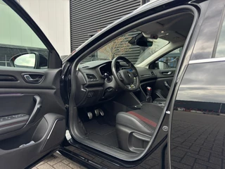 Renault Mégane Estate Renault Mégane Estate 1.3 TCe R.S. Line | Trekhaak | Navigatie | Cruise Control | Climate Control | Achteruitrijcamera | Led - afbeelding nr 5