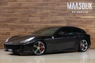 Ferrari GTC4Lusso V12 HELE|Novitec|Pass Display|Pano|JBL|