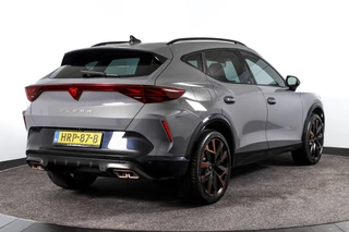 CUPRA Formentor | Dig. Cockpit | Adapt. Cruise | Stoel-+Stuurverw. | Elek. stoel met geheugen | PDC | Camera | NAV + App. Connect | ECC | LM 19