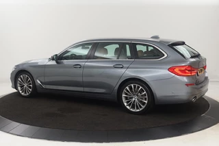BMW 5 Serie BMW 5-serie 520i High Executive | Leder | 360 camera |  Stoelverwarming | DAB | Navigatie | Full LED | Sfeerverlichting | Parkeerhulp | Climate control | Cruise control - afbeelding nr 2