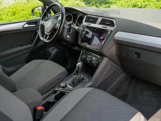 Volkswagen Tiguan Volkswagen Tiguan 2.0 TSI 191PK 4Motion Highline Business R | 2.200KG TREKGEW. | APPLE CARPLAY | CAMERA | - afbeelding nr 3