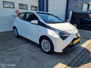 Toyota Aygo Toyota Aygo 1.0 VVT-i x-play 5 deurs airco, camera - afbeelding nr 7
