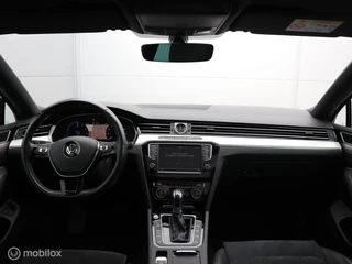 Volkswagen Passat Volkswagen Passat 1.4 TSI GTE Highline Pano Alcantara Virtual - afbeelding nr 30