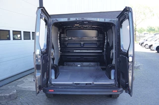 Opel Vivaro - Airco - Navi - Cruise - Achteruitrijcamera - € 10.950,- Excl. - afbeelding nr 7