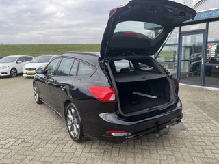 Ford Focus Ford Focus Wagon 1.0 EcoBoost ST Line Business - afbeelding nr 11