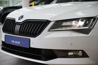 Škoda Superb Skoda Superb Combi 1.4 TSI ACT DSG|2e Eig|SportLine|Trekhaak|Schaalstoel|DAB|Xenon|Dealer Onderhouden - afbeelding nr 46