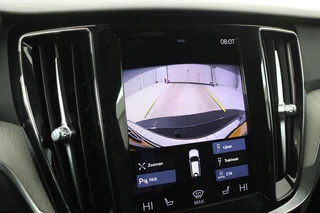 Volvo V60 Volvo V60 Cross Country 2.0 B5 AWD Pro | Trekhaak | Leder |  Stoel & stuurverwarming | Camera | Adaptive cruise | Carplay | Harman/Kardon | Keyless | BLIS | Memory | Navigatie - afbeelding nr 14