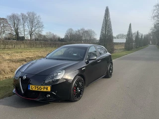 Alfa Romeo Giulietta Alfa Romeo Giulietta 1.750 TBI Veloce, 240pk, kuipstoelen!! - afbeelding nr 2