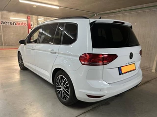 Volkswagen Touran Volkswagen Touran 1.5 TSI HIGHLINE 7P AUTOMAAT Adaptive Cruise | Virtual Cockpit | Camera - afbeelding nr 4