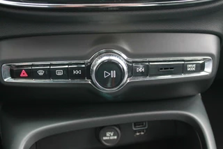 Volvo XC40 Volvo XC40 T4 Recharge R-Design | Parkeercamera | Stoelverwarming | Leder | Trekhaak | Glossy Black | Keyless - afbeelding nr 36