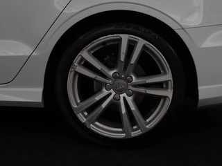Audi A3 Audi A3 30 TFSI Sport S Line Edition | Half leder |  Full LED | Sportstoelen | Navigatie | Trekhaak | Parkeerhulp | Climate control | Cruise control | Bluetooth - afbeelding nr 28