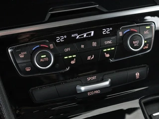 BMW 2 Serie BMW 2-serie Active Tourer 218i High Executive | Leder | Stoelverwarming |  Navigatie | Parkeerhulp | Full LED | Climate control | Cruise control | Bluetooth - afbeelding nr 9
