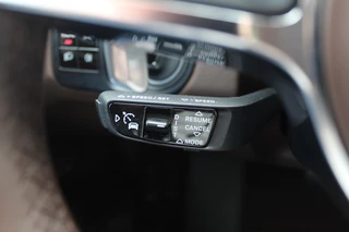 Porsche Cayenne Porsche Cayenne 3.0 E-Hybrid / Trekhaak / 360Camera / Burmester / Sportdesign / Sportchrono / Softclose / 21'' / Luchtvering / Keyless / Stuurverwarming / Matrix LED / DAB - afbeelding nr 33