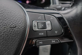 Volkswagen T-Roc Volkswagen T-Roc Cabrio 1.5 TSI R-Line ACC VIRTUAL COCKPIT STOELVERWARMING AUTOMAAT LEDER CAMERA - afbeelding nr 13