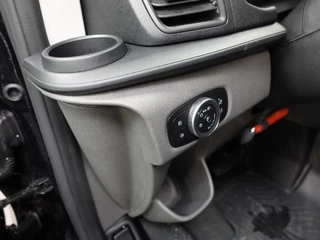 Ford Transit Custom Ford Transit Custom 300 2.0 TDCI L2H1 Trend Automaat Airco Navi Cruisecontrol Camera Parkeersensoren Trekhaak - afbeelding nr 12