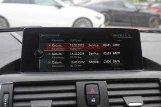 BMW 2 Serie BMW 2 Serie Cabrio M240i xDrive High Exe. M Sport / Camera / Leder / Harman Kardon / 18'' / Keyless / Navigatie / Stuurverwarming / DAB / Windscherm / Stoelverwarming / Cruise Control - afbeelding nr 27