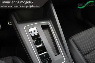 Volkswagen Golf Volkswagen Golf 8 1.5 eTSI VIII united stuur&stoelverwarming led sfeerverlichting grote navi virtual cockpit adaptive cruise - afbeelding nr 28
