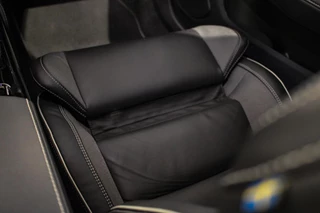 Volvo V60 Volvo V60 2.0 T6 Recharge AWD R-Design HEICO | PANO | B&W - afbeelding nr 64