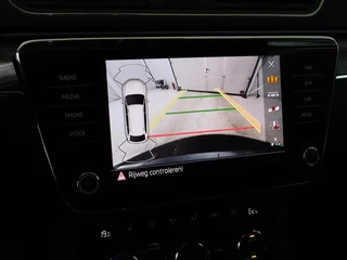 Škoda Superb Skoda Superb 1.4 TSI iV Business Edition Plus | Panoramadak |  Virtual Cockpit | Stoelverwarming | Camera | Carplay | Full LED | Memory | Navigatie | Parkeerhulp - afbeelding nr 12