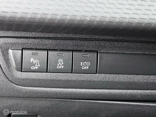 Peugeot 2008 Peugeot 2008 1.2 PureTech Allure Carplay Clima cruise 1e eigenaar - afbeelding nr 27