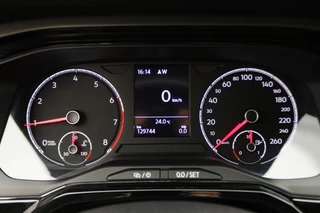 Volkswagen Polo Volkswagen Polo 1.0 TSI Comfortline Airco, ACC, Apple Carplay, Navigatie, Bluetooth, Elektrisch Pakket, DAB - afbeelding nr 4