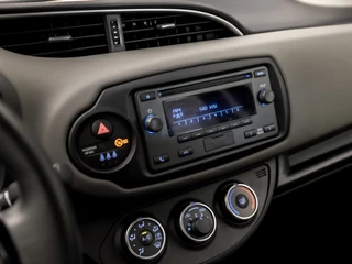 Toyota Yaris Toyota Yaris 1.0 VVT-i Sport (AIRCO, BLUETOOTH, ELEK RAMEN, SPORTSTOELEN, MULTIFUNCTIONEEL STUURWIEL, NIEUWE APK, NIEUWSTAAT) - afbeelding nr 8