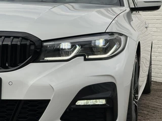 BMW 3 Serie BMW 3-serie Touring 320i High Exec. M-Sport individual Sfeer Leder Camera Pdc v+a Trekhaak Led - afbeelding nr 14