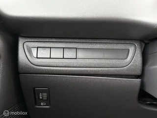 Peugeot 208 Peugeot 208 1.2 PureTech Allure Navi Carplay PDC Cruise Control - afbeelding nr 25