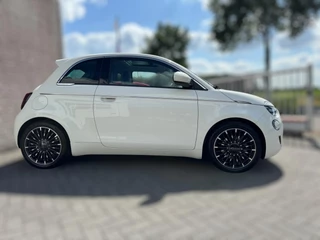 Fiat 500 Fiat 500 RED 42 kWh PANORAMADAK / NAVIGATIE / CARPLAY / ZO GOED ALS NIEUW - afbeelding nr 7