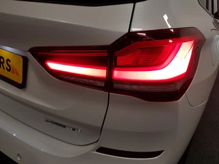 BMW X1 BMW X1 sDrive18i Steptronic M-Sport Executive | Lederen Bekleding | Navigatie | Climate Control | Camera | Parkeer Sensoren - afbeelding nr 34