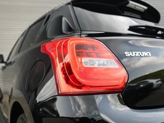 Suzuki Swift Suzuki Swift 1.4 Sport Navi Keyless CarPlay Stoelverwarming - afbeelding nr 9