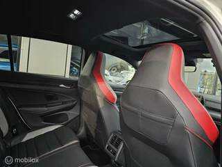 Volkswagen Golf Volkswagen Golf 2.0 TSI GTI Black Style Panorama/HUD/H&K/Leder - afbeelding nr 32