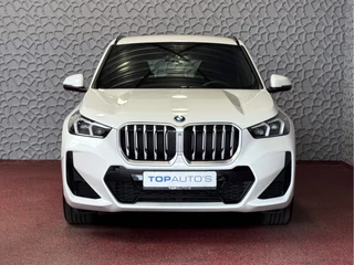 BMW X1 BMW X1 XDRIVE 25E M-SPORT LED ELEK.KLEP NAVI STOELVERW M-SHADOW LINE CARPLAY/ANDROID ZWARTE.HEMEL 10/2024 PHEV PLUG IN HYBRID AWD 4X4 4WD - afbeelding nr 6