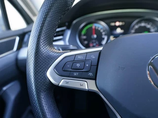 Volkswagen Passat Volkswagen Passat Variant 1.4 TSI 218pk PHEV GTE Business | Full LED | Carplay | Camera | Trekhaak - afbeelding nr 31