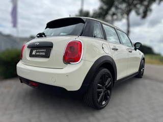 MINI One Mini 1.5 One First PARKEERSENSOREN / LMV / STOELVERWARMING / AIRCO - afbeelding nr 34